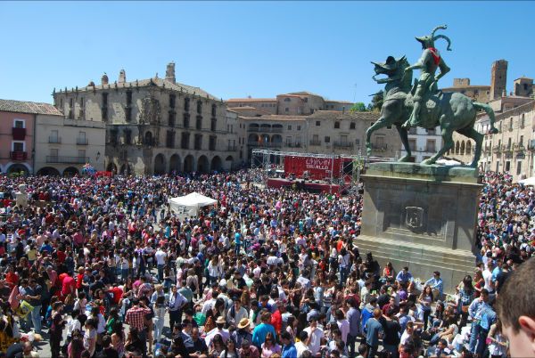 a12-445858919-640x640x80